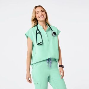 Figs Scrub Top